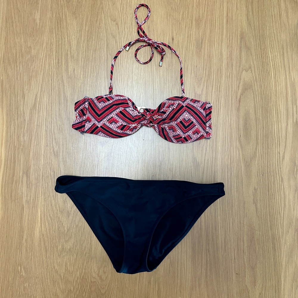 Abercrombie & Fitch Bikini Red/Black Size Small